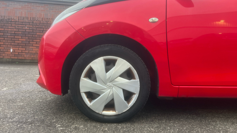 Toyota Aygo 1.0 VVT-i X-Play 5dr Petrol Hatchback